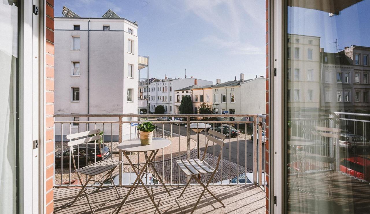 Sadebo Apartments Luebeck Mit Terrasse Oder Balkon Exterior foto